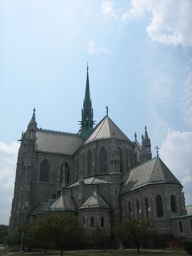 File:NewarkCathedral.jpg