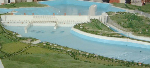 File:TGDModelSpillwayView.jpg