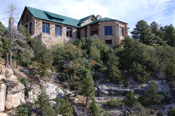 File:North face grand canyon lodge.jpg