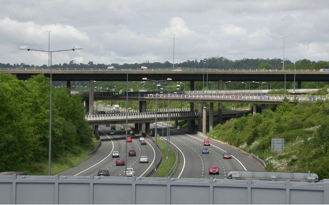 File:M23-M25 Intersection - geograph.org.uk - 15455.jpg