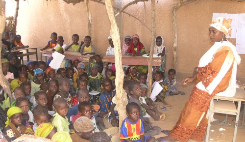 File:Niger primary school MCC3500.jpg