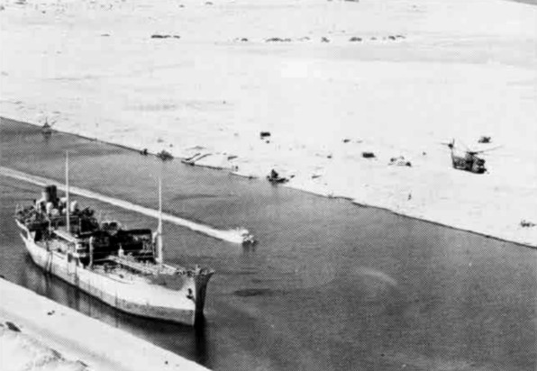 File:RH-53D over Suez Canal 1974.jpg