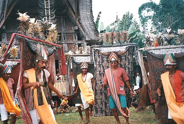 File:Manganda dance.jpg
