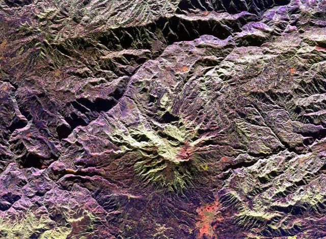 File:Galeras volcano.jpg