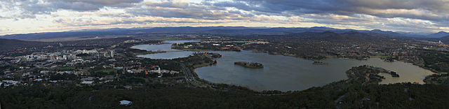 File:Twilight canberra as seen from telstra tower observation deck.jpg