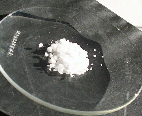 File:Lead(II) nitrate 1.jpg