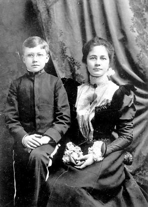File:EzraPound&IsabelPound1898.jpg