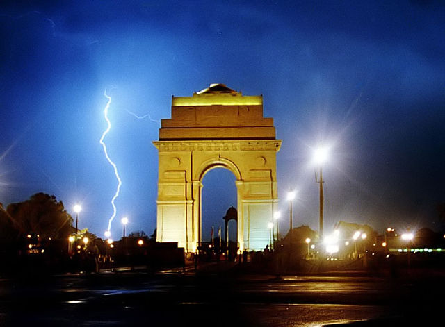 File:Indiagatelightening.jpg