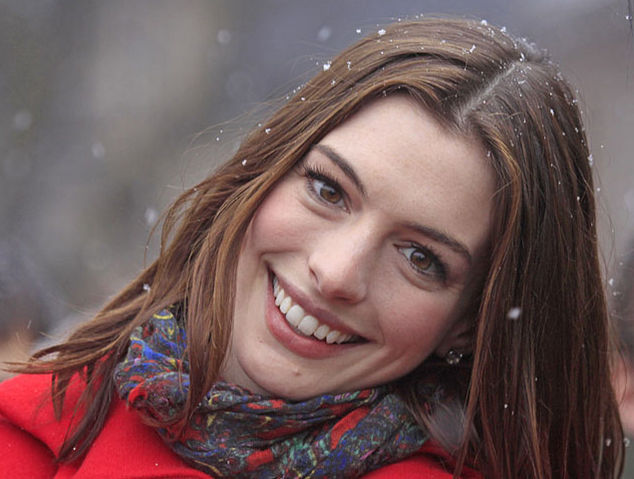 File:AnneHathawayJan10.jpg