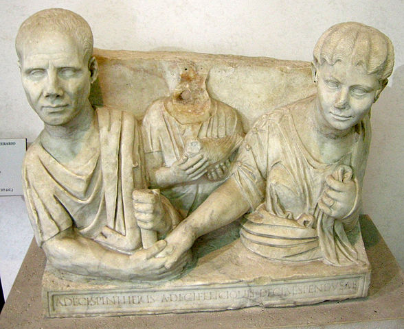 File:Tomba dei decii, dalla via ostiense, 98-117 dc..JPG