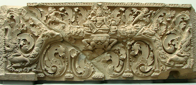 File:Linteau Mus&eacute;e Guimet 1097 01.jpg