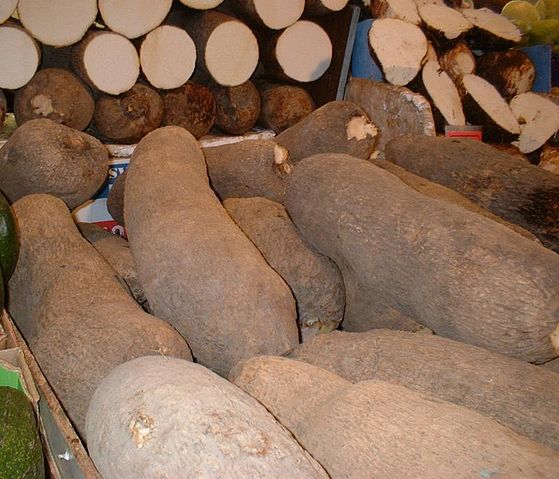 File:YamsatBrixtonMarket.jpg