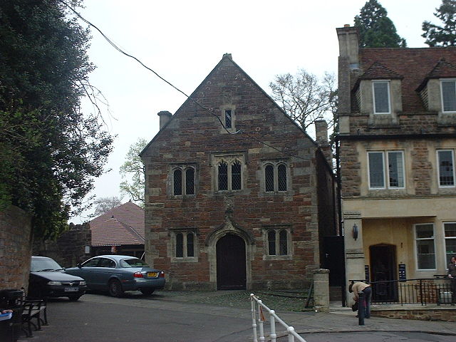 File:Old school room chew magna.JPG