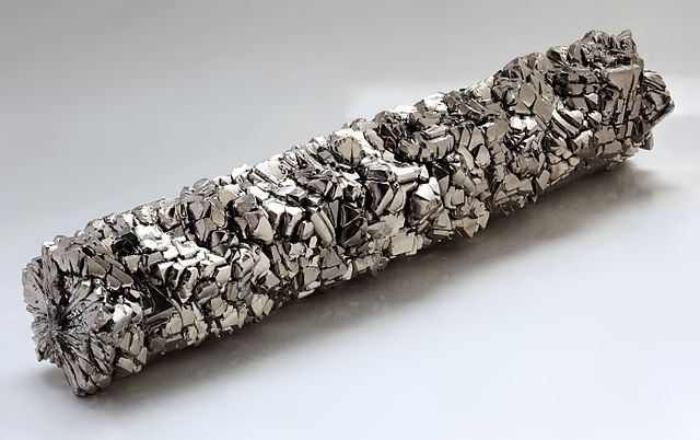 File:Titan-crystal bar.JPG
