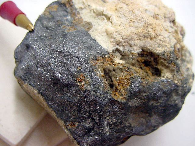 File:Bismite.jpg