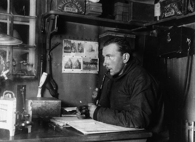 File:Wegener Expedition-1930 008.jpg
