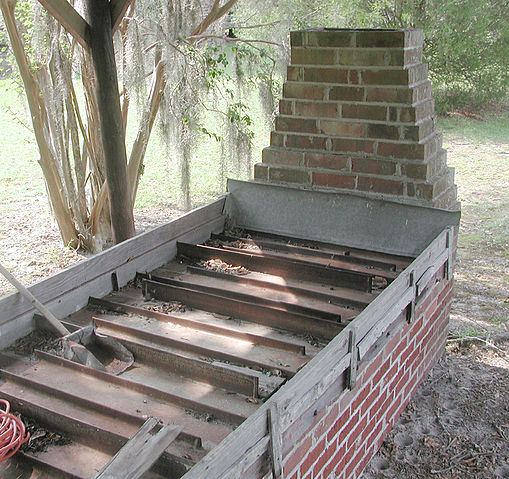 File:Cane syrup evaporator 1330.jpg