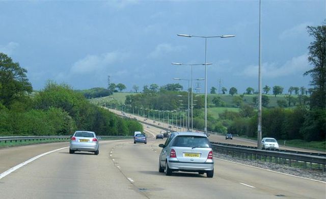 File:M25-j24to25.jpg