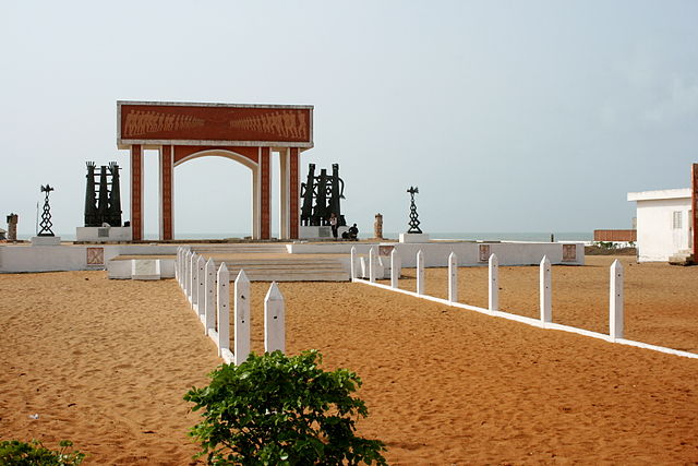 File:Point du Non Retour1.jpg