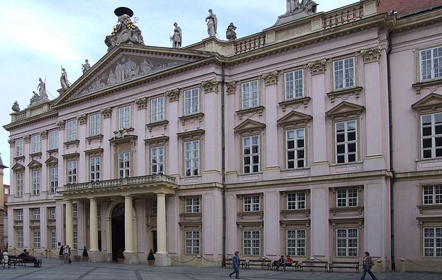 File:Primate's Palace Bratislava.jpg