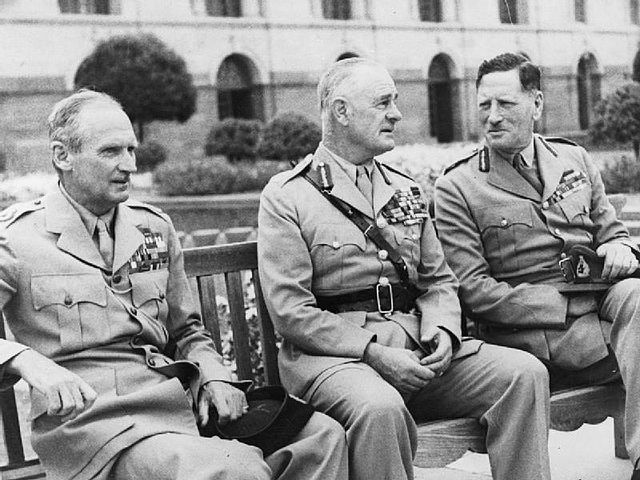 File:Monty, wavvel, auk.jpg
