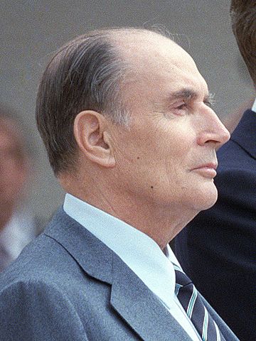 File:Reagan Mitterrand 1984 (cropped).jpg