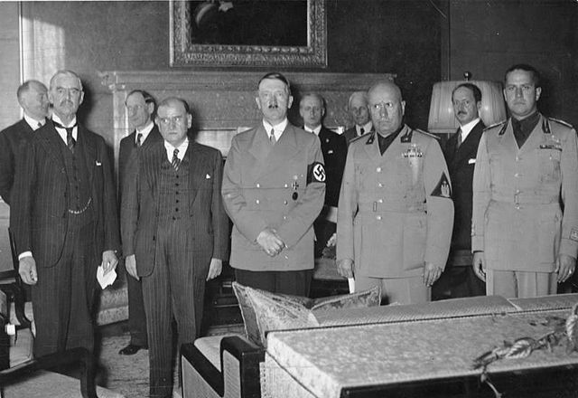 File:Bundesarchiv Bild 183-R69173, M&uuml;nchener Abkommen, Staatschefs.jpg