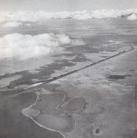 File:Mittelholzer-suezkanal.jpg