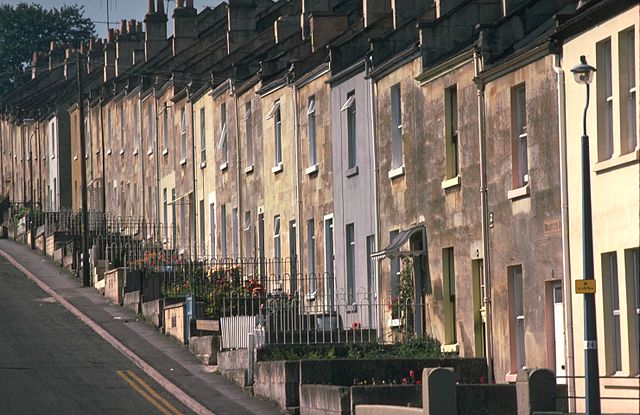 File:Terraced houses.jpg