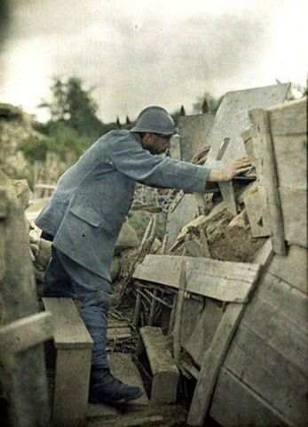 File:Guetteur au poste de l'&eacute;cluse 26.jpg