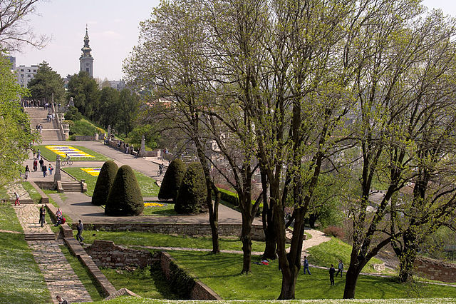 File:Kalemegdan park 1.jpg