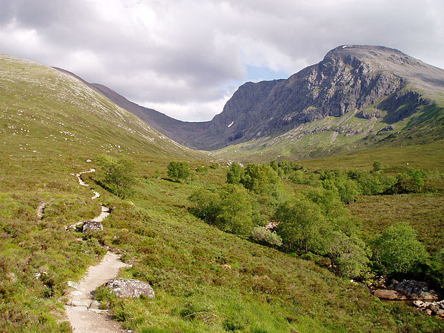 File:Allt a' Mhuilinn.JPG