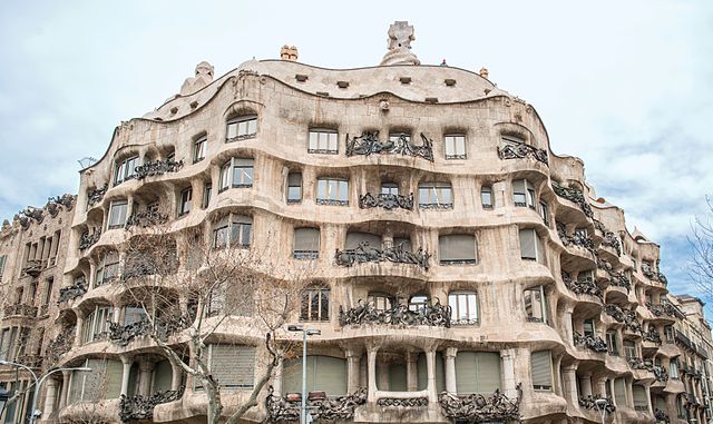 File:Barcelona 31 2013.jpg