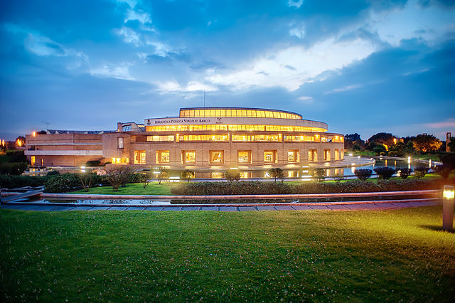 File:Biblioteca Virgilio Barco Bogot&aacute; Colombia.jpg