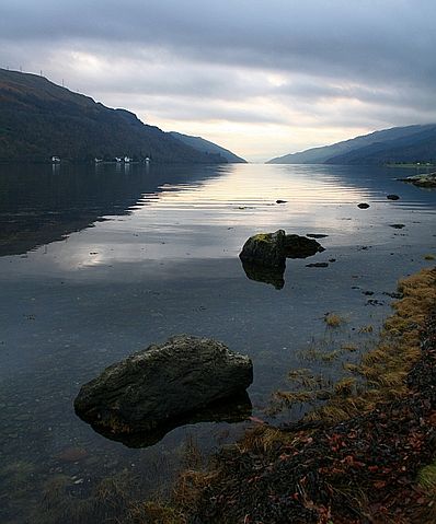 File:LochLong(StevePartridge)Nov2007.jpg
