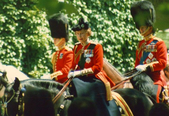 File:ElizabethIItroopingcolour crop.jpg