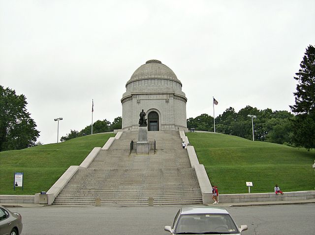 File:McKinley Grave.JPG
