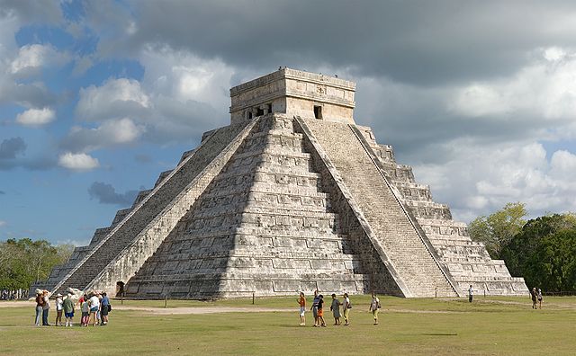 File:El Castillo Stitch 2008 Edit 2.jpg