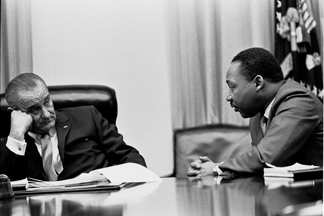 File:Martin Luther King, Jr. and Lyndon Johnson 2.jpg