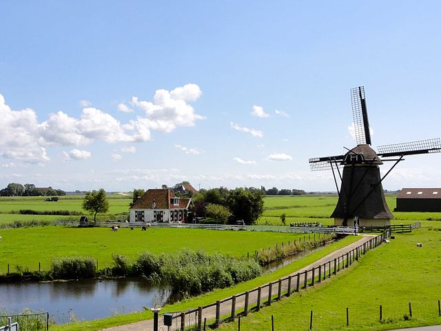 File:Nijl&acirc;nnermolen Workum.jpg