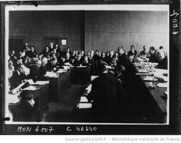 File:Sesi&oacute;nDeLaSociedadDeNacionesSobreManchuria1932.jpeg