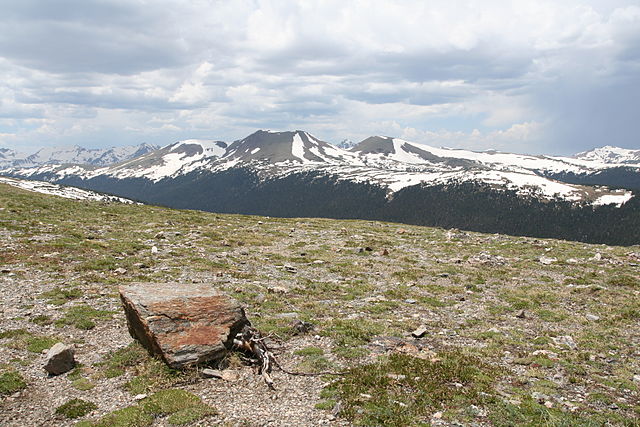 File:RockyMountainsNationalParkColorado.jpg