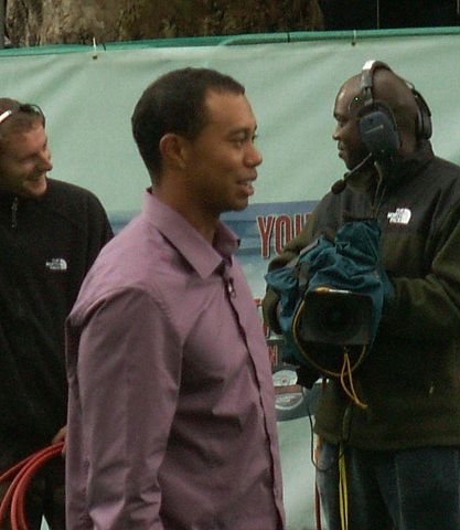 File:Woods photo shoot.jpg
