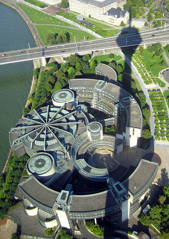 File:Duss Par from Tower.JPG