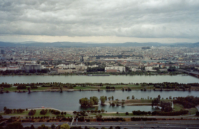 File:Vena 06.jpg
