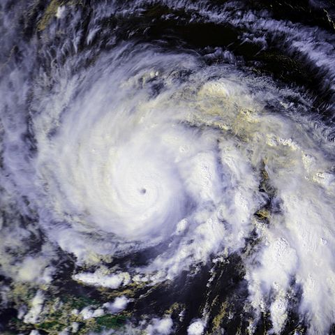 File:Gloria 24 sep 1985 1813Z N9.jpg