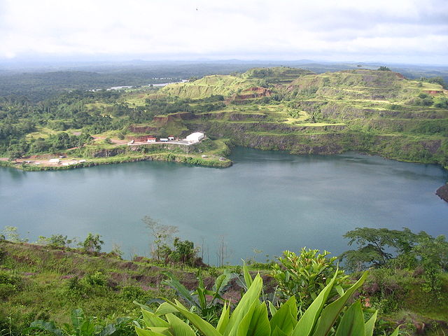 File:Bomi lake.jpg