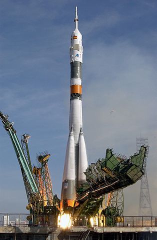 File:Soyuz TMA-3 launch.jpg