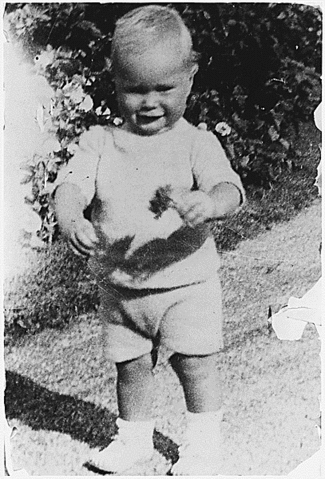 File:George H W Bush at Age One and One-Half, ca 1925.gif