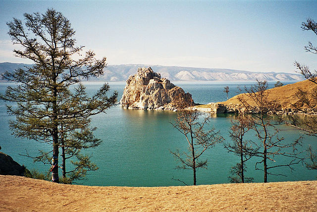 File:Olchon Shaman Rock.jpg